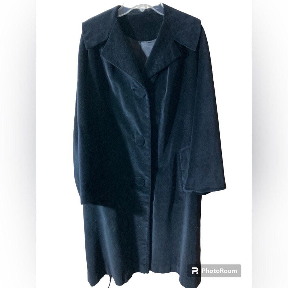 Fabulous 1960’s Black Velvet Coat Marguerite Rubel Size Large Extra Large